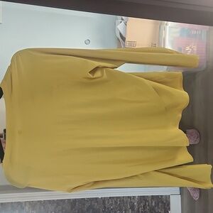 Lululemon Sun Shelter Long Sleeve Rash Guard